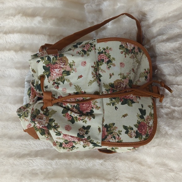 Floral Canvas Backpack - Picture 3 of 4